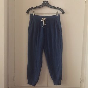 GAP capri joggers/sweatpants